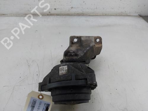Used Engine mount BMW 1 (F20) 116 i (136 hp) 29075538