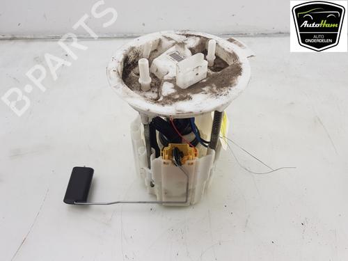 Used Fuel pump VOLVO V40 Hatchback (525) D2 (120 hp) 15715977
