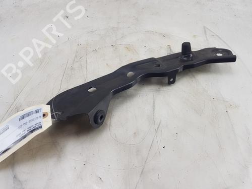 Used Right headlight support Right headlight support 25791051 25791051