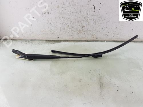 Front windshield wiper arm PEUGEOT 2008 II (UD_, US_, UY_, UJ_, UR_, UC_) 1.2 PureTech 100 (USHNK) | BP23239465C143 