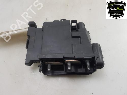 Used Fuse box Fuse box VOLVO V60 I (155) D6 Hybrid AWD (280 hp) 12051263 12051263