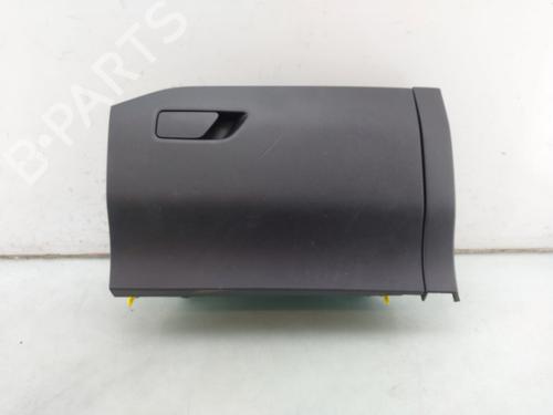 Used Glove box Glove box 39404437 39404437