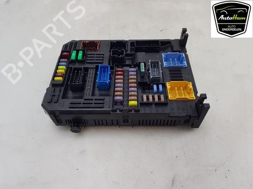 Used Fuse box PEUGEOT 208 II (UB_, UP_, UW_, UJ_) 1.2 PureTech 75 (75 hp) 18078484