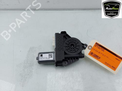 Used Electronic module BMW 1 (F40) 118 d (136 hp) 16900297