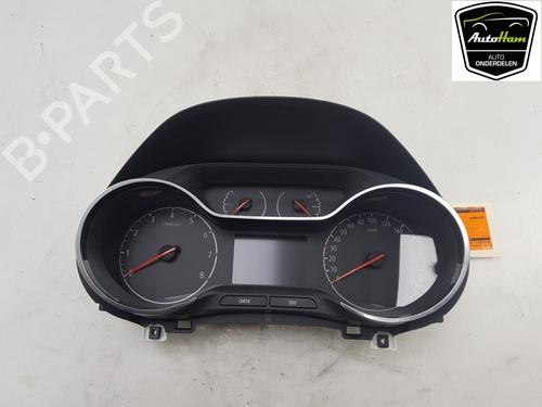 Used Instrument cluster OPEL CROSSLAND X / CROSSLAND (P17, P2QO) 1.2 (75) (110 hp) 12048485