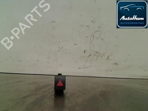 Used Warning switch VW POLO (9N_, 9A_) 1.2 12V (64 hp) 13140344
