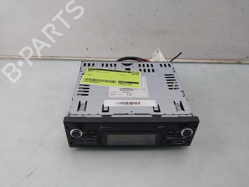 Bilradio RENAULT TWINGO II (CN0_) 1.2 16V (CN04, CN0B) (75 hp) 30509982