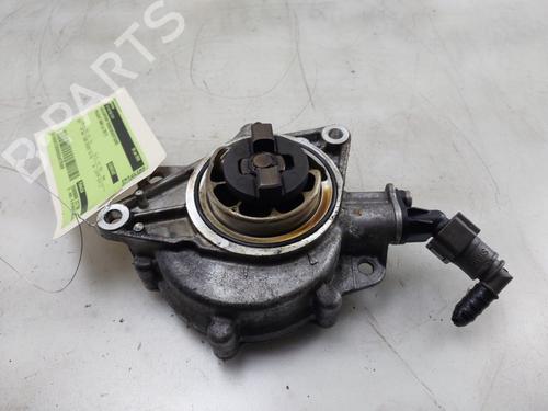 Pompe à vide PEUGEOT 5008 (0U_, 0E_) 1.6 16V (156 hp) 31923277