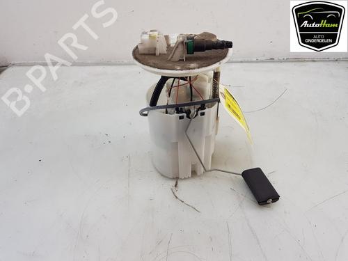 Bränslepump RENAULT TWINGO III (BCM_, BCA_) 1.0 SCe 70 (71 hp) 18949464