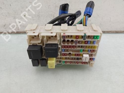 Used Fuse box Fuse box 39467237 39467237