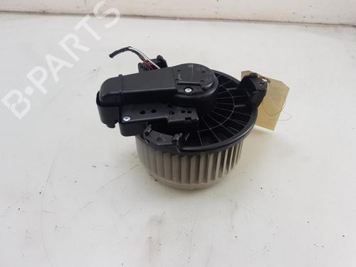 Used Heater blower motor TOYOTA YARIS (_P13_) 1.5 (NSP131_) (112 hp) 12036143