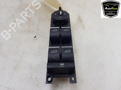Used Switch Switch FORD FOCUS III Turnier 1.6 EcoBoost (150 hp) 19336024 19336024