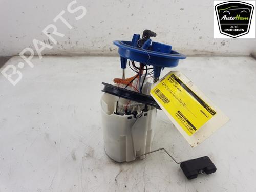 Used Fuel pump Fuel pump VW GOLF VII (5G1, BQ1, BE1, BE2) 1.4 TSI (122 hp) 18111674 18111674