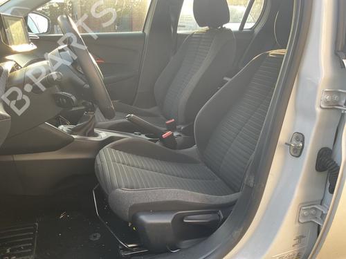 Used Seats set PEUGEOT 208 II (UB_, UP_, UW_, UJ_) 1.2 PureTech 75 (75 hp) 30960728