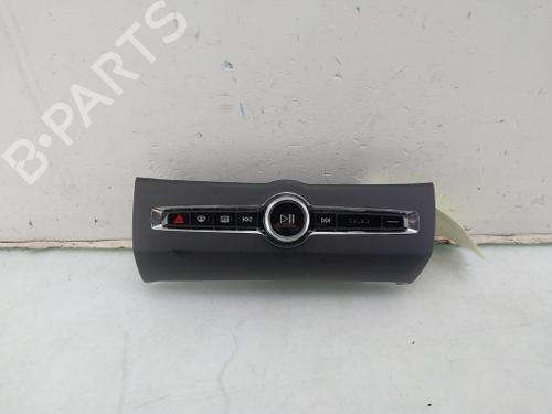 switch-volvo-xc60-ii-246-2017-30060464 main image