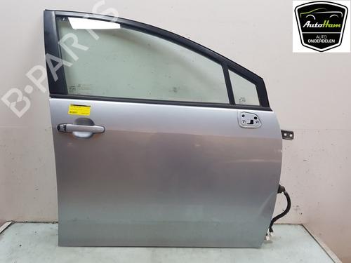 Used Right front door TOYOTA COROLLA Verso (ZER_, ZZE12_, R1_) 2.2 D-4D (AUR10_, AUR10R) (136 hp) 19802220