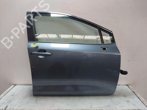 Used Right front door TOYOTA COROLLA Saloon (_E21_) 1.8 VVTi Hybrid (126 hp) 30143704