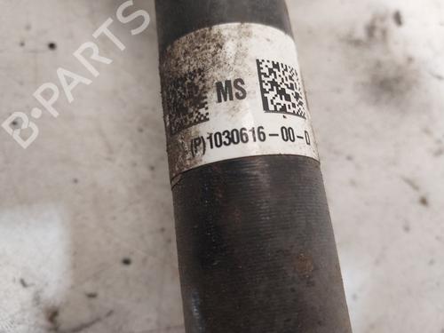 Right front driveshaft TESLA MODEL S (5YJS) 75D AWD | BP39094556M39 - Image 4