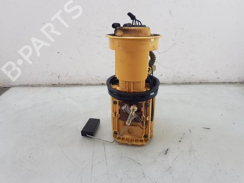 Used Fuel pump VW CADDY III Box Body/MPV (2KA, 2KH, 2CA, 2CH) 1.6 TDI (102 hp) 23981554