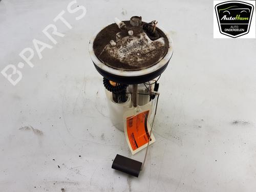 Used Fuel pump VOLVO V50 (545) 2.4 (140 hp) 13489719