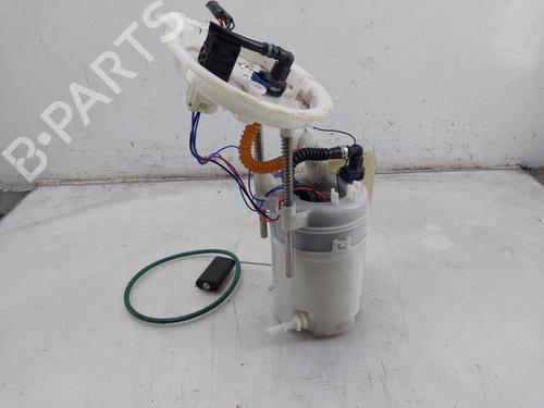 Used Fuel pump BMW X3 (F25) xDrive 20 i (184 hp) 30102854
