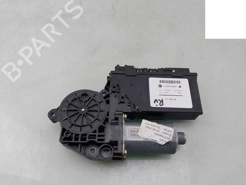 Used Electronic module VW TOUAREG (7LA, 7L6, 7L7) 3.2 V6 (220 hp) 32319665