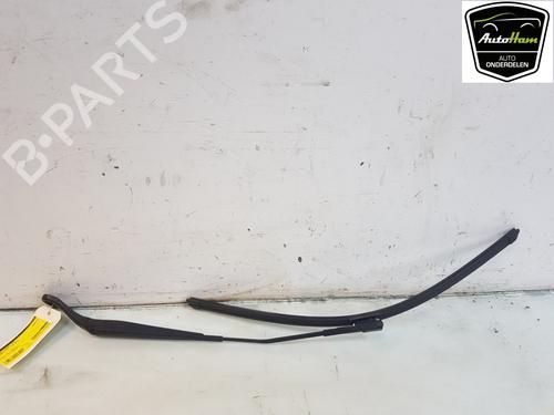 Used Front windshield wiper arm MERCEDES-BENZ VITO Van (W447) 109 CDI (447.601, 447.603, 447.605) (88 hp) 15857940