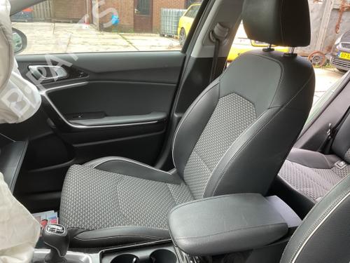 seats-set-kia-ceed-sportswagon-cd-2018-27642229 main image