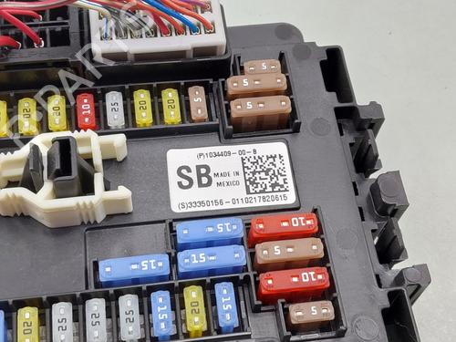 Fuse box TESLA MODEL S (5YJS) 75D AWD | BP37179307E1 - Image 2