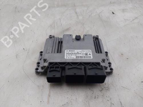 Used Engine control unit (ECU) PEUGEOT 5008 (0U_, 0E_) 1.6 16V (156 hp) 31923015