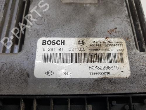 Used Engine control unit (ECU) OPEL VIVARO A Van (X83) 2.5 DTI (F7) (135 hp) 12030878