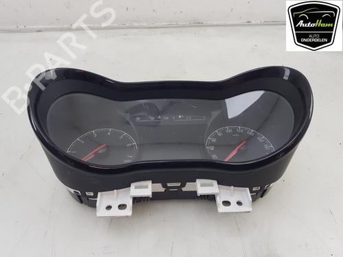 Used Instrument cluster Instrument cluster 19316551 19316551
