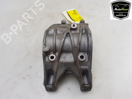Used Support MERCEDES-BENZ A-CLASS (W176) A 200 CDI / d (176.008) (136 hp) 14930521