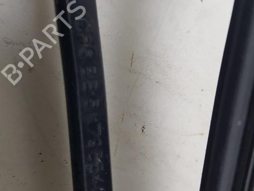 Used Front windshield wiper arm VW GOLF VI Convertible (517) 1.2 TSI (105 hp) 25702742