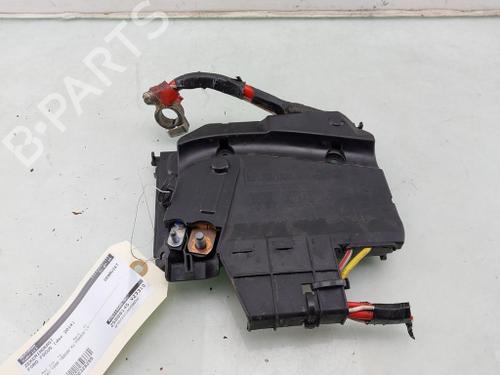 fuse-box-ford-focus-iii-2010-2011-2012-2013-2014-2015-2016-2017-2018-2019-2020-27990001 main image
