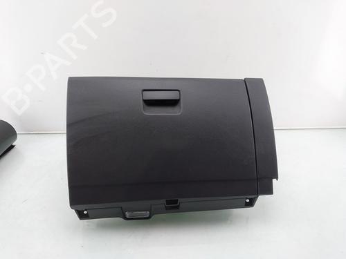 Used Glove box SEAT ARONA (KJ7, KJP) 1.0 TSI (116 hp) 25033591