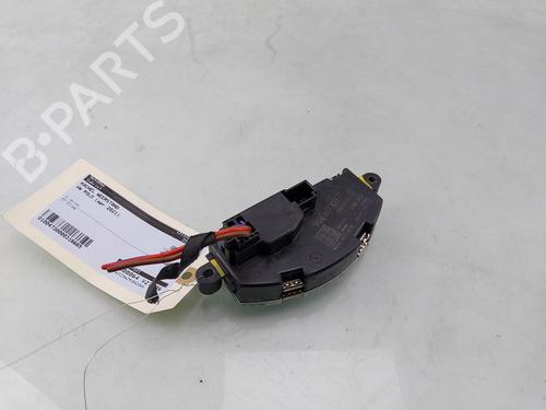 Used Heater resistor VW POLO VI (AW1, BZ1, AE1) 1.0 TSI (95 hp) 25488761