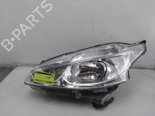 Venstre forlygte PEUGEOT 208 I (CA_, CC_) 1.0 VTi (68 hp) 31638568