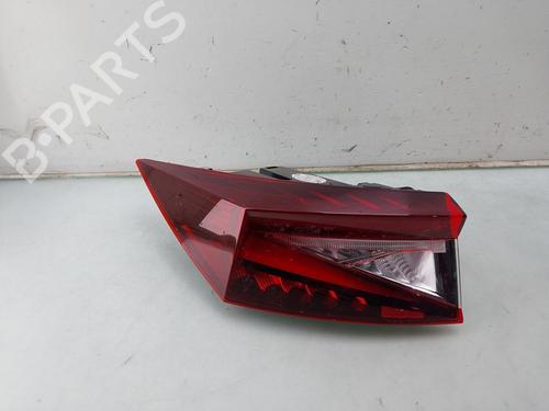 Feu arrière gauche SKODA ELROQ (PYL) 60 (204 hp) 32382482