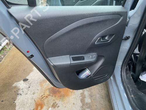 Sæde sæt OPEL CORSA F (P2JO) 1.2 (68) | BP31851941C78 