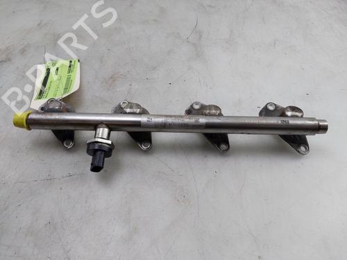 Used Injection rail MERCEDES-BENZ B-CLASS Sports Tourer (W246, W242) B 200 (246.243) (156 hp) 30743594