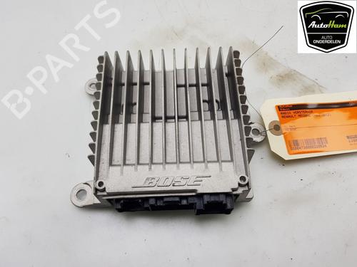 Used Electronic module RENAULT MEGANE III Grandtour (KZ0/1) 1.5 dCi (KZ09, KZ0D, KZ1G, KZ29, KZ14, KZ1W, KZ10, KZ1F,... (110 hp) 12049276