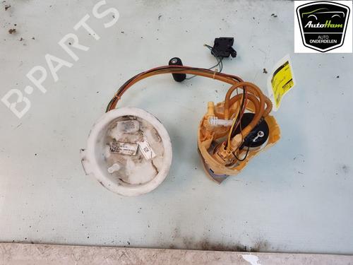 Used Fuel pump BMW 3 (F30, F80) 330 e (252 hp) 15715844