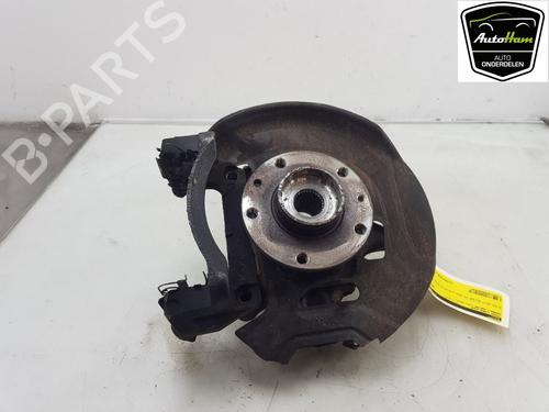 Achsschenkel links vorne für RENAULT KADJAR (HA_, HL_) 1.2 TCe 130 (HLMR) (130 hp) 19409672