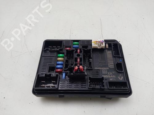 Used Fuse box RENAULT ARKANA I (LCM_, LDN_) 1.6 E-TECH 145 (LDMU) (143 hp) 32359400