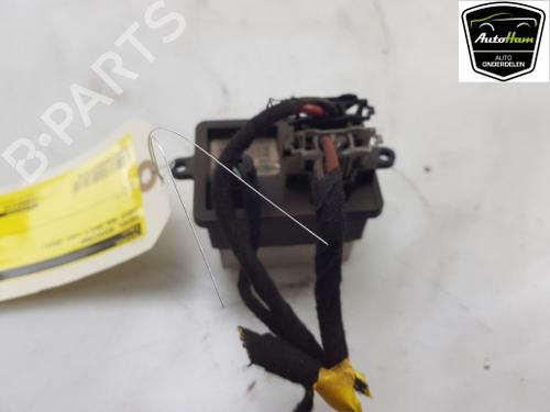 Used Heater resistor Heater resistor IVECO DAILY VI Van 33S13, 35S13, 35C13 (126 hp) 18355811 18355811
