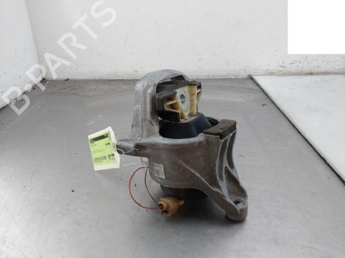 Used Engine mount AUDI A5 Sportback (F5A, F5F) 35 TFSI Mild Hybrid (150 hp) 32415761