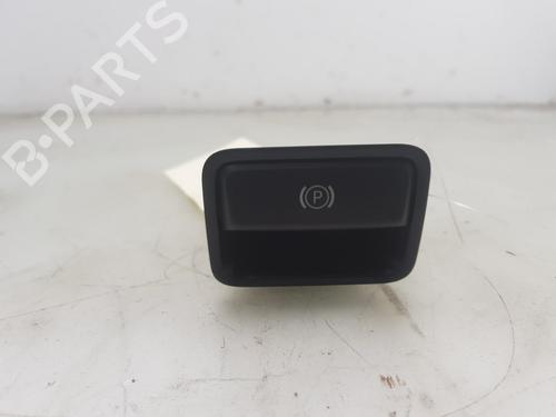 Used Switch MERCEDES-BENZ GLA-CLASS (X156) GLA 180 (156.942) (122 hp) 25153426
