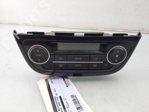 climate-control-mitsubishi-mirage-space-star-vi-hatchback-a0_a-2012-26883673 main image