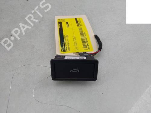 Used Switch Switch SKODA OCTAVIA IV Combi (NX5, PV5) 1.5 TSI e-TEC (150 hp) 39562294 39562294